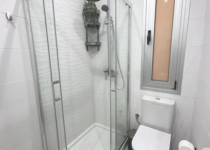 Apartment Costero, Abrigos.