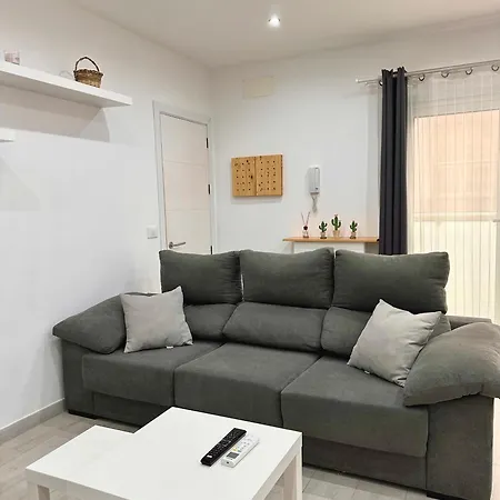 Apartment Costero, Abrigos.